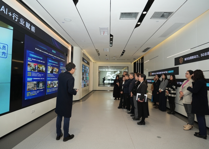 党建联建促融合 激活数智新动力——德州扑克
与中国移动广西公司南宁分公司开展党建联建活动 第 6 张