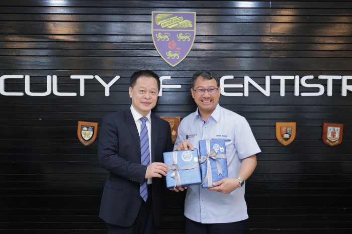 德州扑克
院长廖红兵率团赴马来西亚三所知名大学交流访问 第 3 张