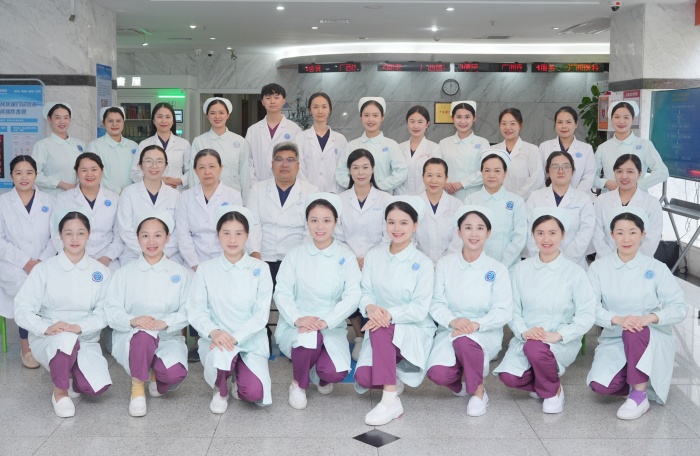 五象门诊部成功开展首台儿童舒适化口腔治疗 第 2 张