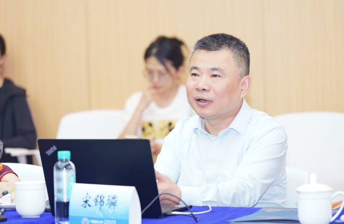 德州扑克
东盟国际德州扑克
承办国家卫生健康委员会“十五五”规划教材《口腔医学技术导论》中期审稿会 第 6 张