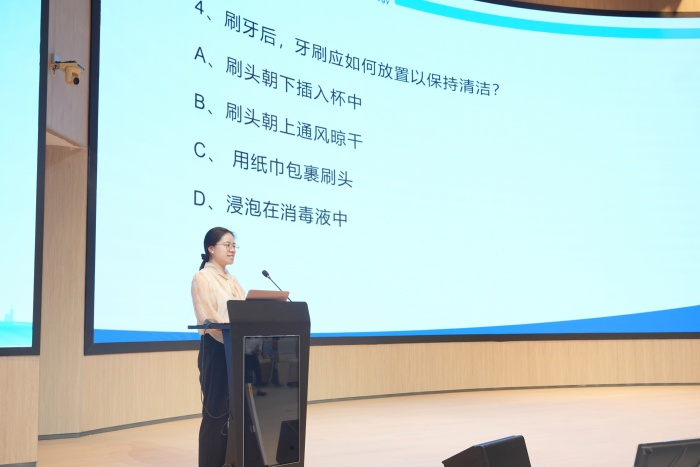 党建引领促发展 政医协同护齿健——德州扑克
与五象新区规划建设管委会多个党支部开展党建联建活动 第 6 张