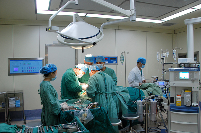 医教协同 强基赋能 ——德州扑克
打造口腔医学人才培养高地 第 2 张